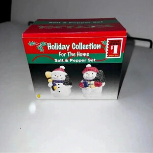 VINTAGE Christmas Collectable - Snowman Salt Pepper Shakers